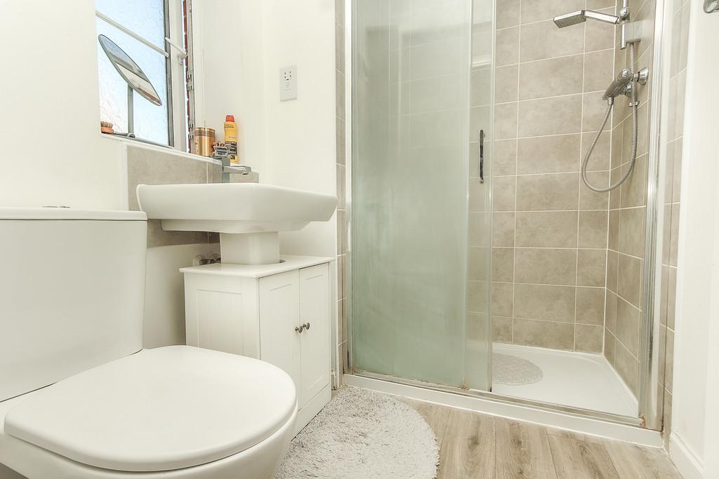 Ensuite shower room