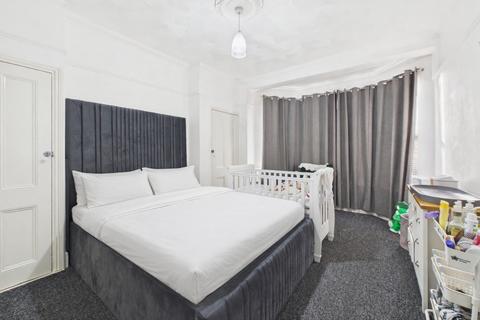 3 bedroom end of terrace house for sale, Saltash Road, Plymouth PL2