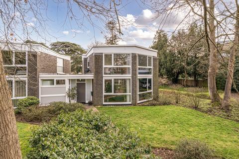 undefined, Templemere, Weybridge, KT13