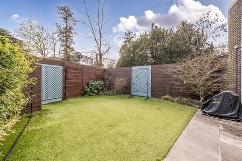 undefined, Templemere, Weybridge, KT13