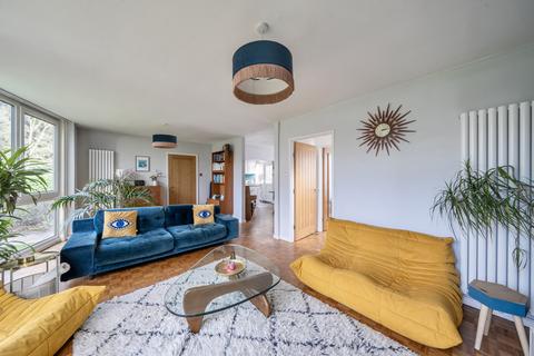 undefined, Templemere, Weybridge, KT13