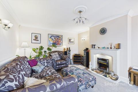 undefined, Bretby Lane, Bretby