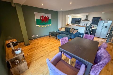 2 bedroom apartment for sale, 5 St.Ninians Court