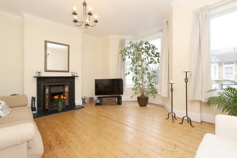2 bedroom apartment for sale, Filey Avenue, London
