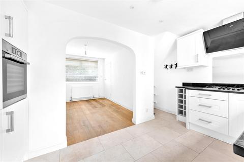 3 bedroom house to rent, Lewell Avenue, Marston, Oxford