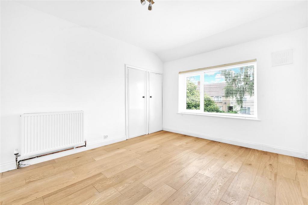 PRINCIPLE BEDROOM.jpg