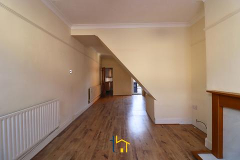 2 bedroom terraced house to rent, Dunton Street, Leicester