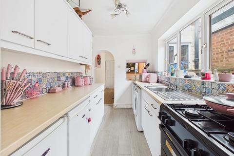 2 bedroom terraced house for sale, New Street, Gloucester
