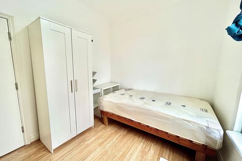 undefined, Grove Green Road, London, E11
