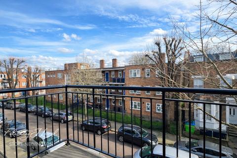 undefined, Narford Road, LONDON