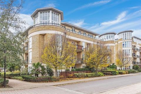 undefined, Melliss Avenue, Kew TW9