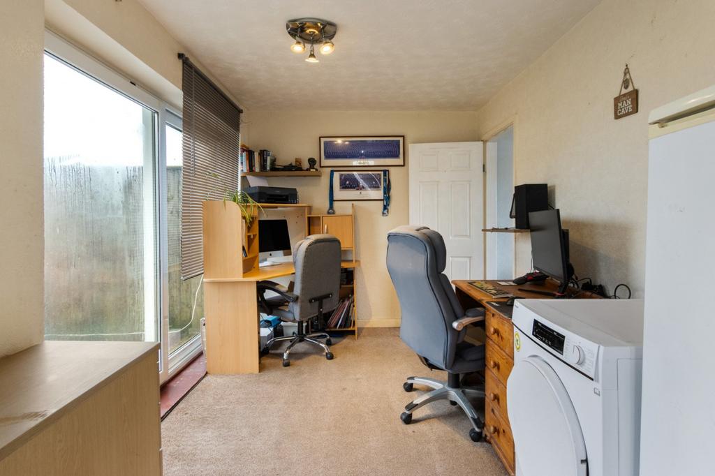 Kitchen /Office Area