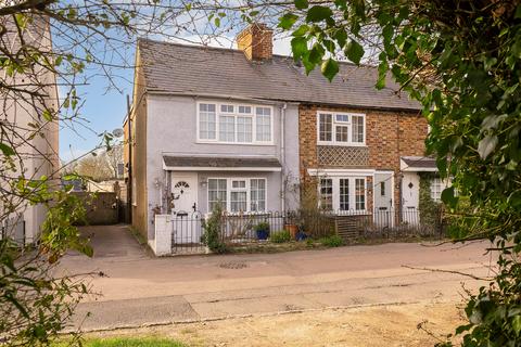 undefined, Model Row, Buckland, Aylesbury