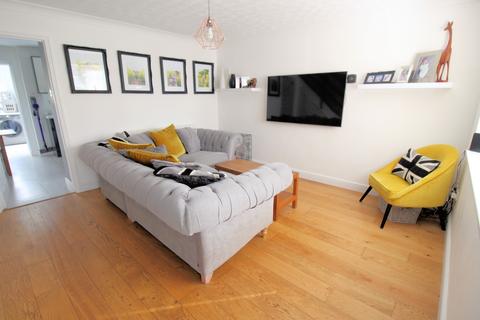 3 bedroom semi-detached house for sale, Sunbury Close, Bordon, GU35