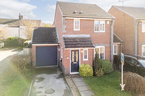 undefined, Mead Close, Leeds LS15