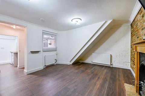 undefined, Uxbridge Road, West Ealing, London, W13