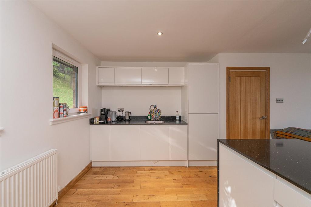 Kitchen Alt