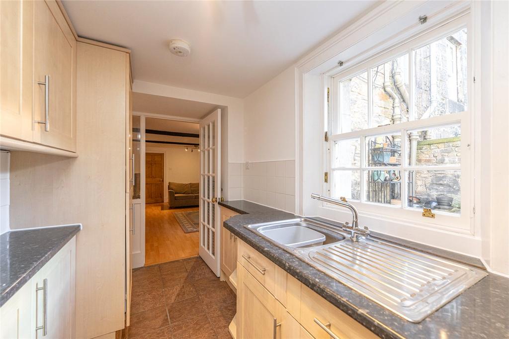 Kitchen Alt