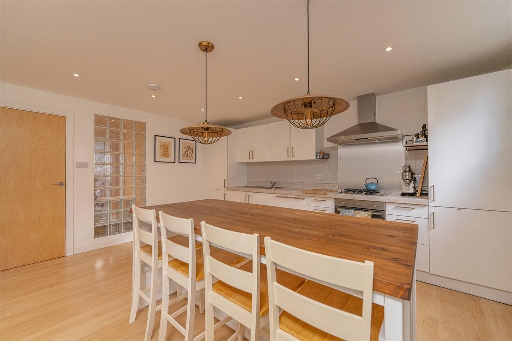Kitchen Alt