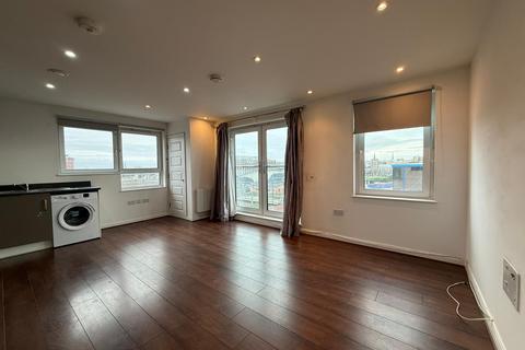 1 bedroom flat to rent, West Central 1A, Slough, SL2 5PF