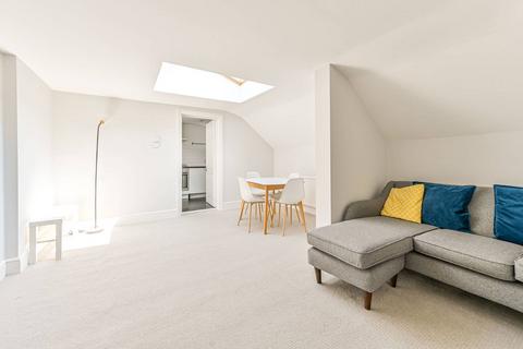 2 bedroom flat for sale, The Shrubbery, Battersea, London, SW11
