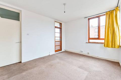 2 bedroom flat to rent, Warwick Grove House, Clapton, Hackney, London, E5
