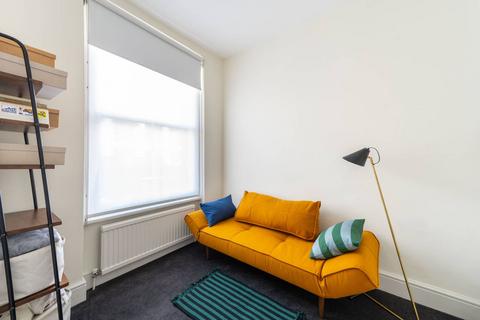 2 bedroom flat for sale, Kensington Gardens Square, Bayswater, London, W2