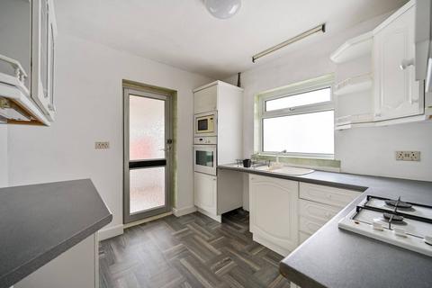 undefined, Twickenham, Whitton, Twickenham, TW2