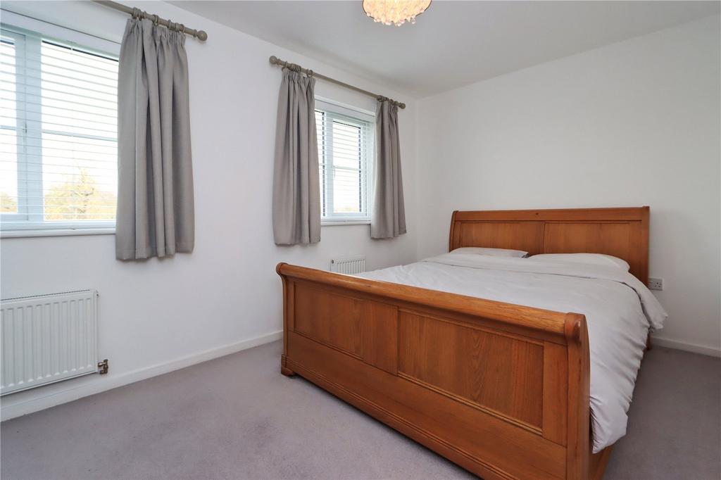 Bedroom 1 Pic 1