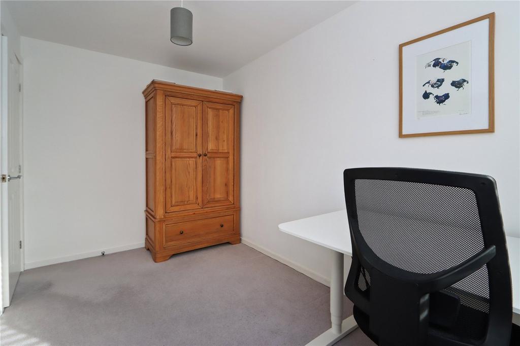 Bedroom 2 Pic 2