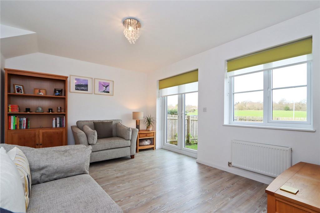 Living Room Pic 2