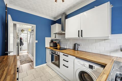 undefined, Hillcrest, Pentwyn, Neath, SA11 1YW