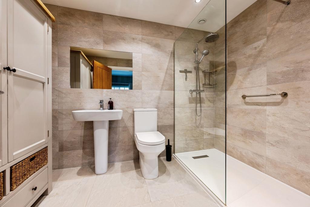 En Suite Sh/Wc 3