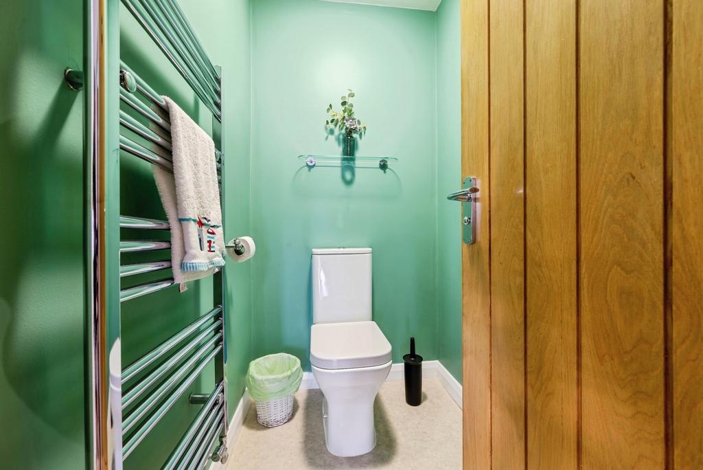 Gf Cloakroom