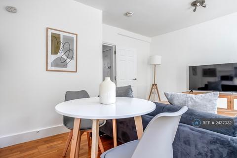 undefined, Compton St, London, EC1V