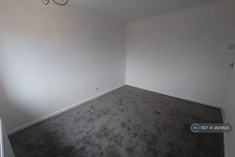 3 bedroom semi-detached house to rent, Castle Road, Castle Gresley, Swadlincote, DE11
