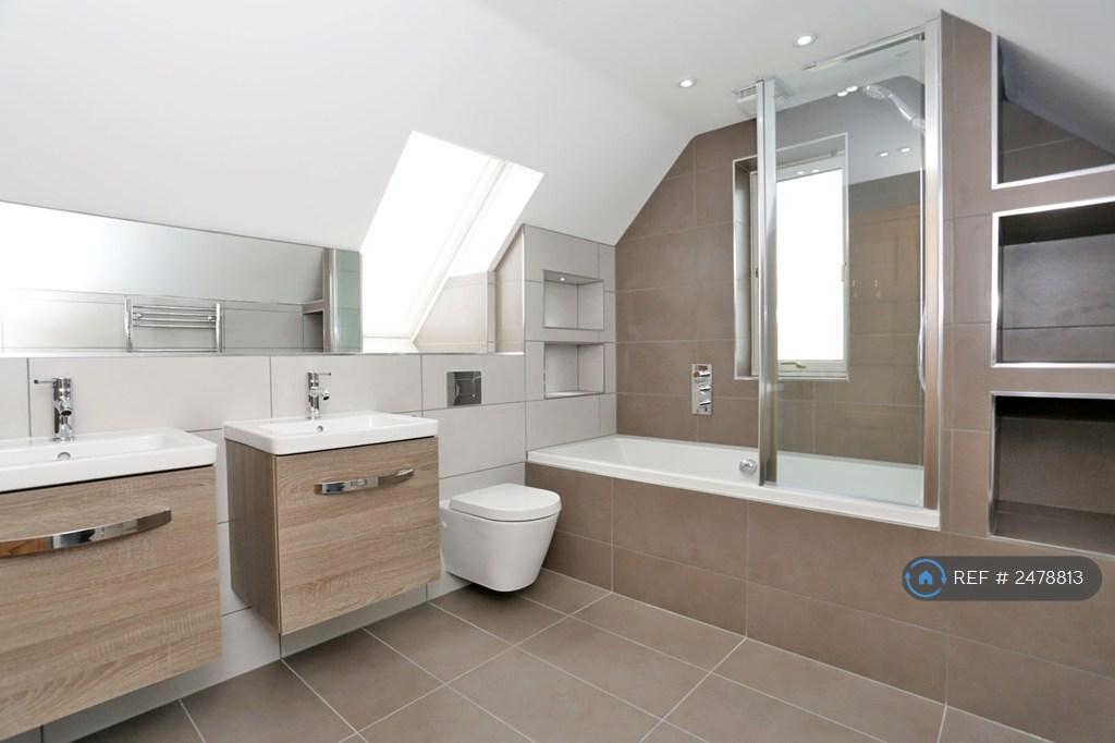 En Suite Bathroom