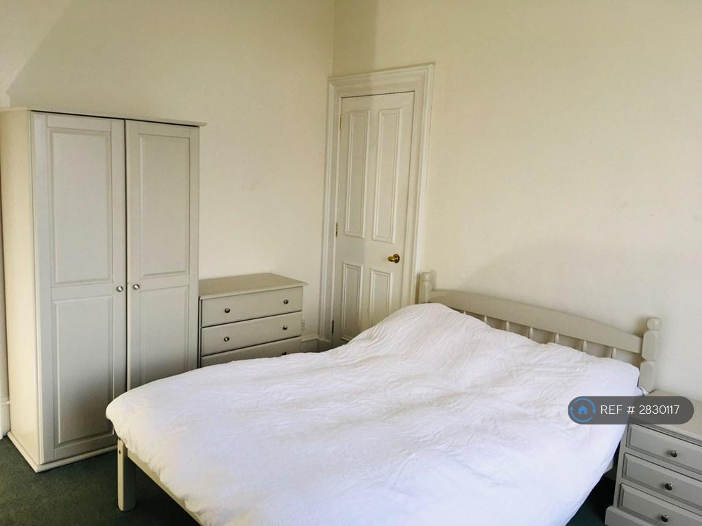 Double Bedroom 1