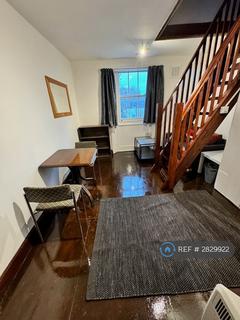 1 bedroom flat to rent, Harrington Square, London, NW1