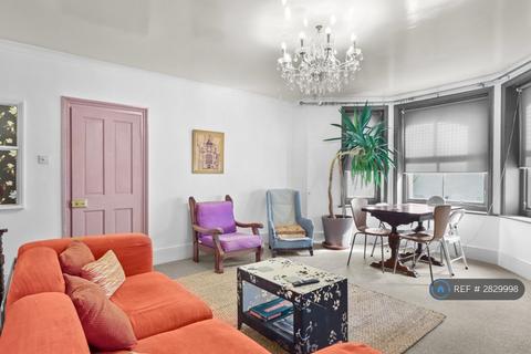 2 bedroom flat to rent, Warrior Gardens, St. Leonards-On-Sea, TN37