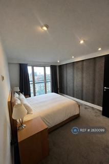 undefined, Newton Place, London, E14
