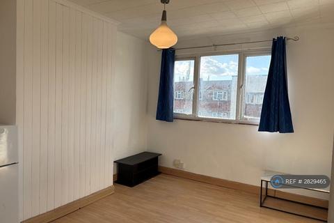 undefined, Medway Parade, Greenford, UB6