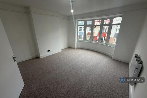 1 bedroom flat to rent, Norman Road, Paignton, TQ3