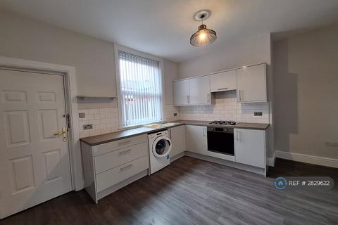 2 bedroom terraced house to rent, Edward St, Bolton, BL4