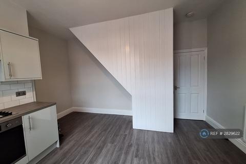 2 bedroom terraced house to rent, Edward St, Bolton, BL4
