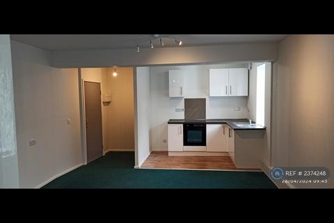 1 bedroom flat to rent, High Street, Haverfordwest, SA61