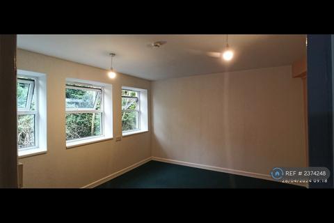 1 bedroom flat to rent, High Street, Haverfordwest, SA61