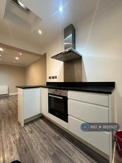 2 bedroom flat to rent, Renters Avenue, London, NW4