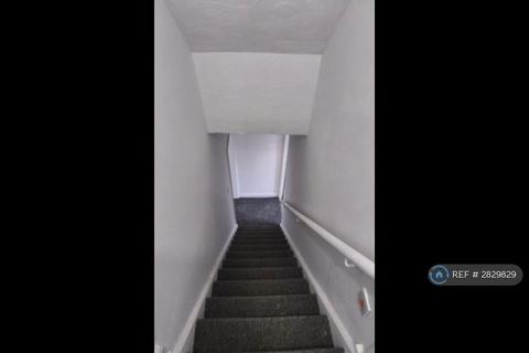 2 bedroom terraced house to rent, Walthew Lane, Platt Bridge, Wigan, WN2