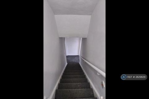 2 bedroom terraced house to rent, Walthew Lane, Platt Bridge, Wigan, WN2